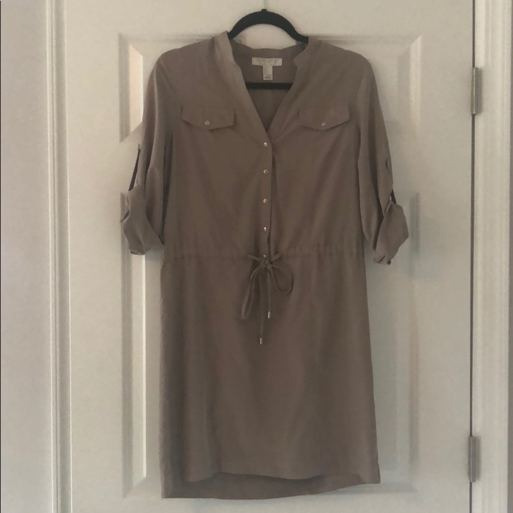 Knee length 3/4 sleeve dress, beige, size Small